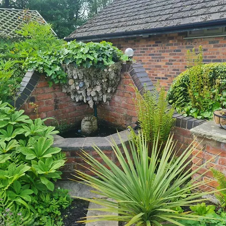 The Garden Room, 1 Heath Cottage Knutsford Esterno foto